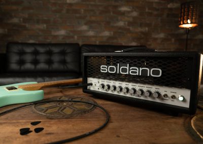 Soldano Lifestyle Image of Guitar and Head